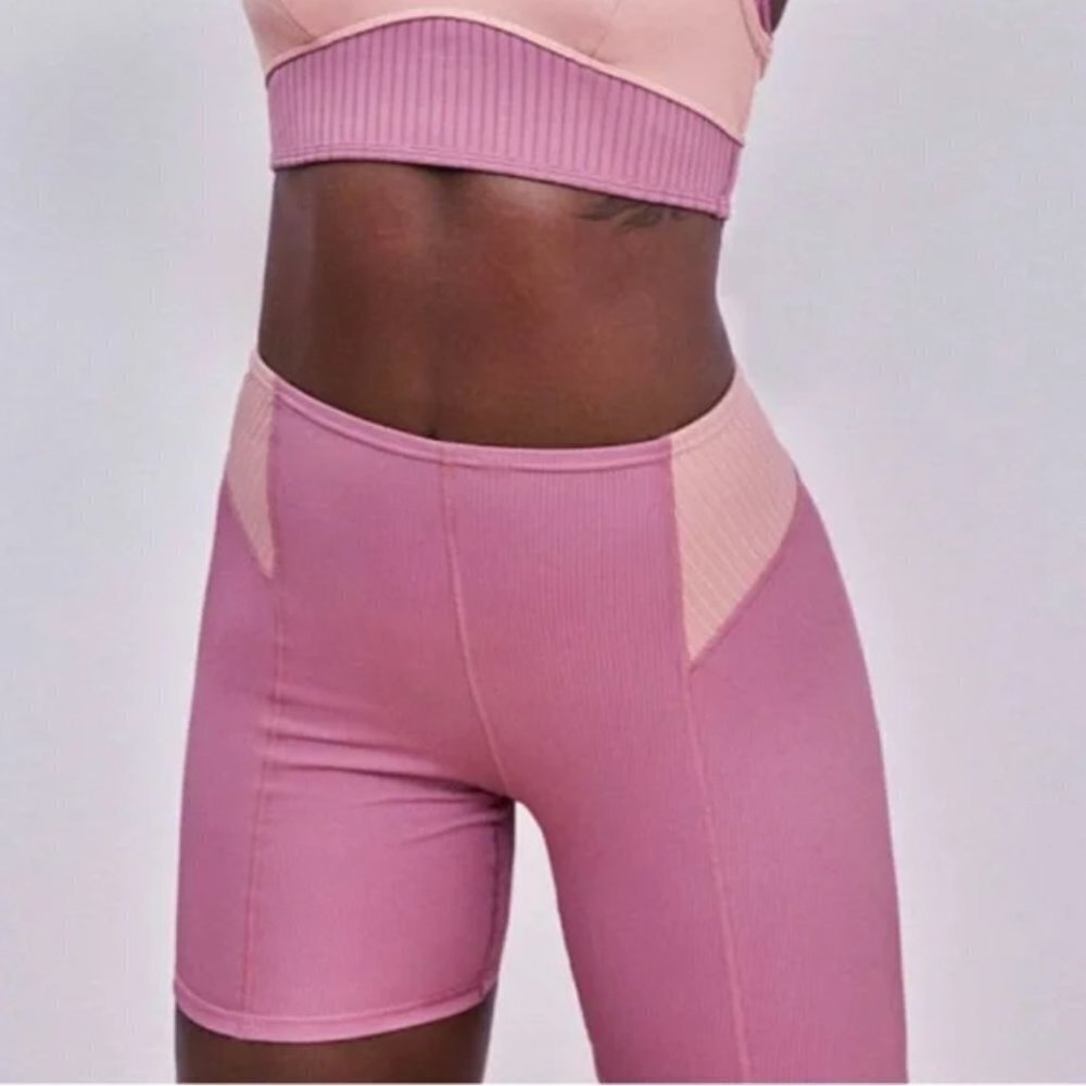 NWT For Love and Lemons Dani Biker Short Mauve pink, size Extra Small